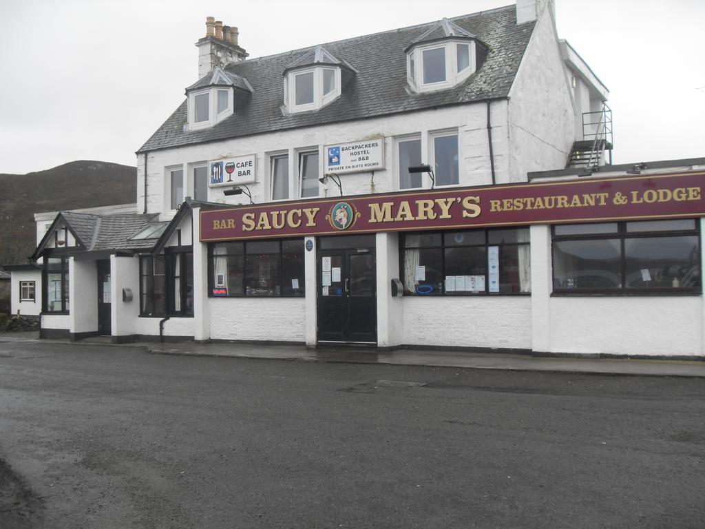 Saucy Mary'S Hostel Kyleakin Buitenkant foto