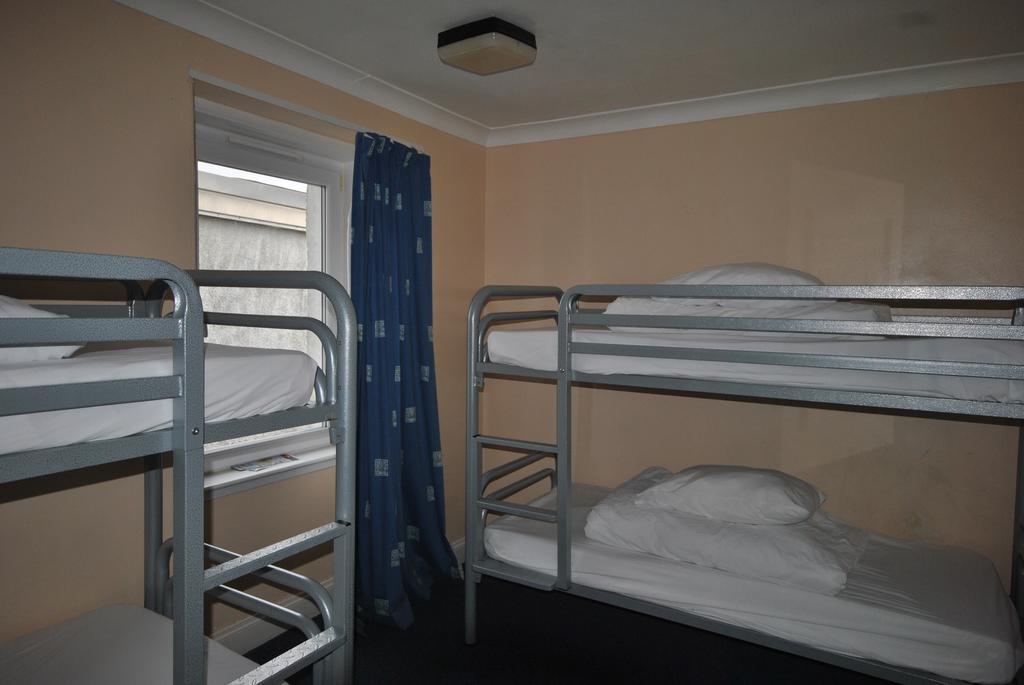 Saucy Mary'S Hostel Kyleakin Buitenkant foto